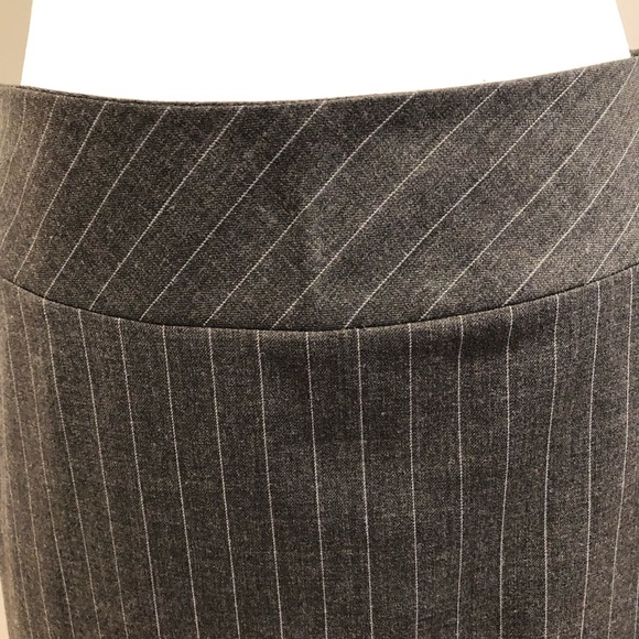 NWT Banana Republic gray skirt, size 6 - Picture 2 of 8